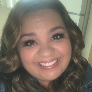 Meet your Posher, Jenn